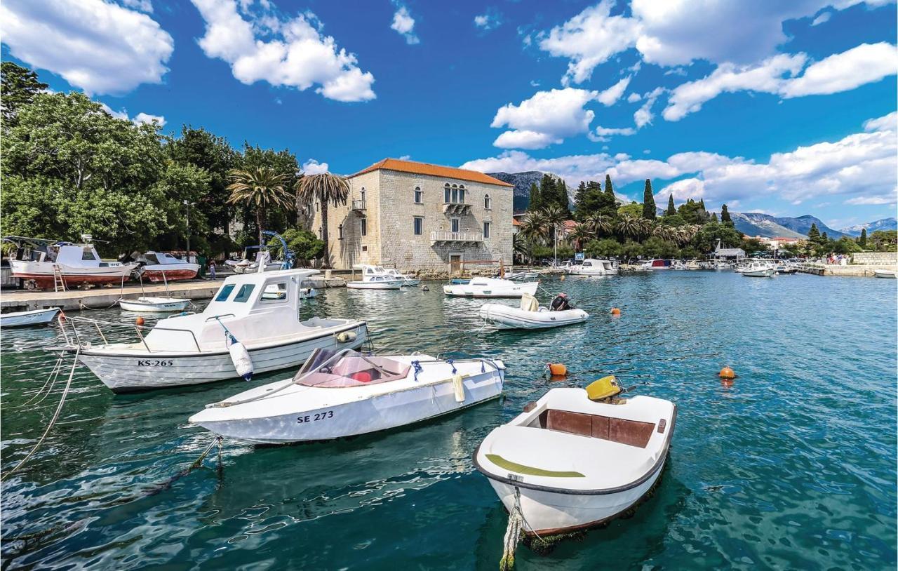 Stunning Apartment In Kastel Luksic With Wifi Каштела Экстерьер фото